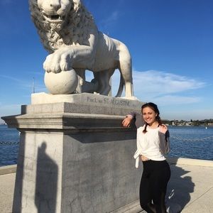 Meet your Posher, Sarah